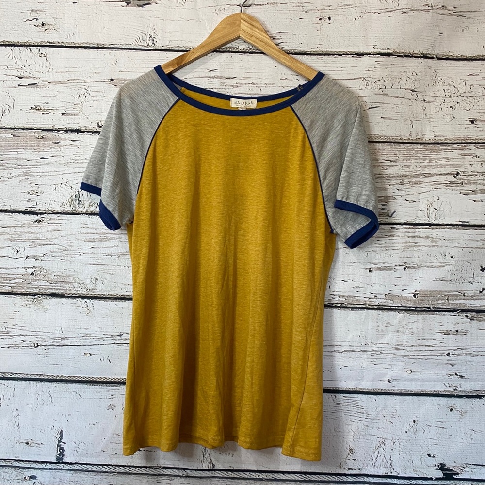 NWT Ultra Flirt Top